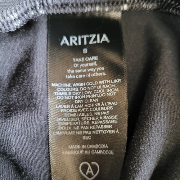 Aritzia mid rise cropped leggings size small - Picture 9 of 10